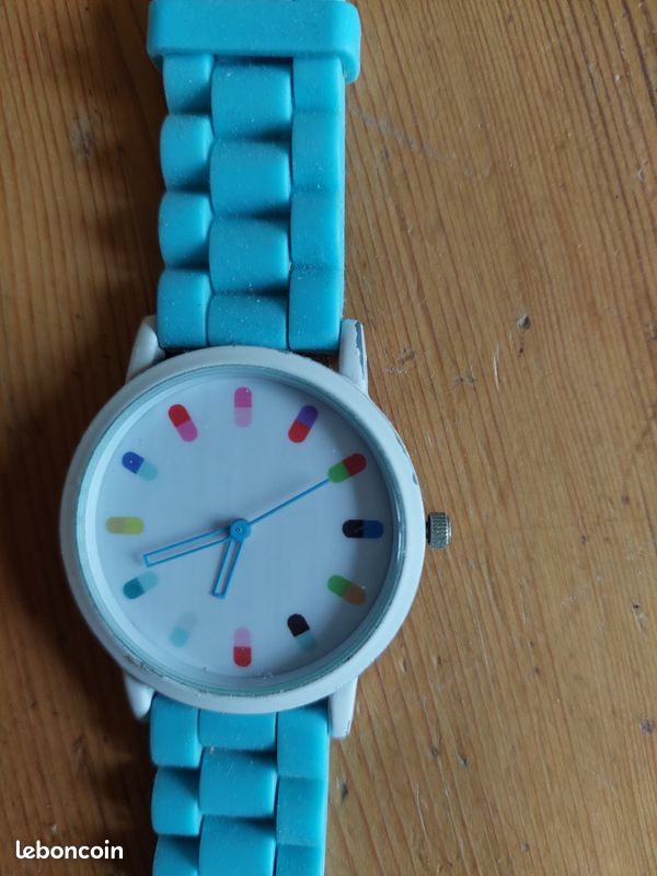 3 MONTRES différents motifs (image 2)