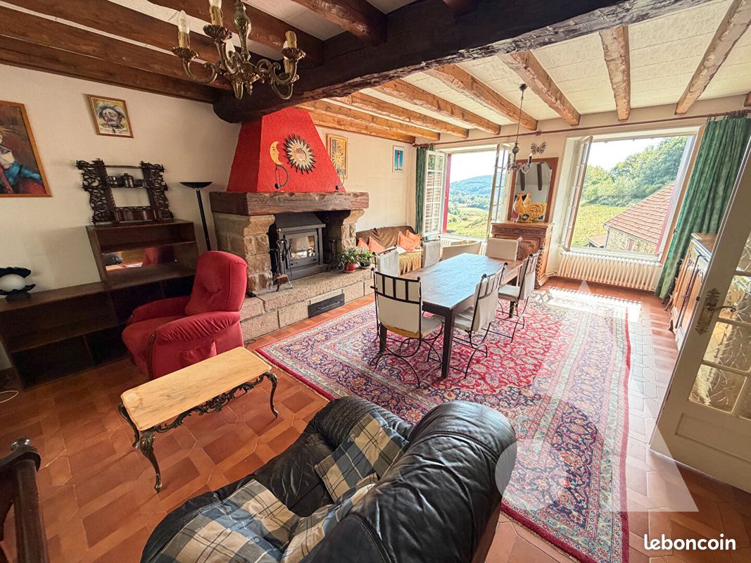 Appartement 4 pièces 147 m² · à La Chapelle-Taillefert · 147 m² · 1 200 €/mois