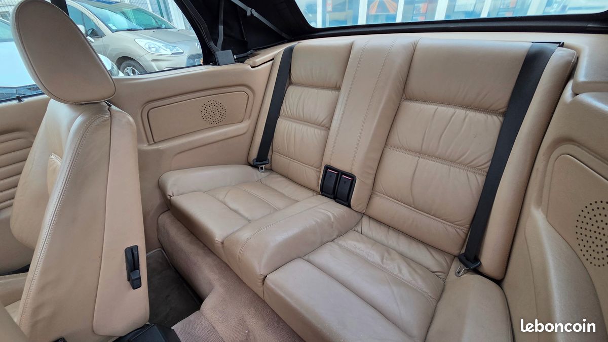 BMW SÉRIE 3 CABRIOLET 325I 171CH - INTÉRIEUR CUIR - JANTES BORDET - ÉCHAPPEMENT BOSe (image 12)