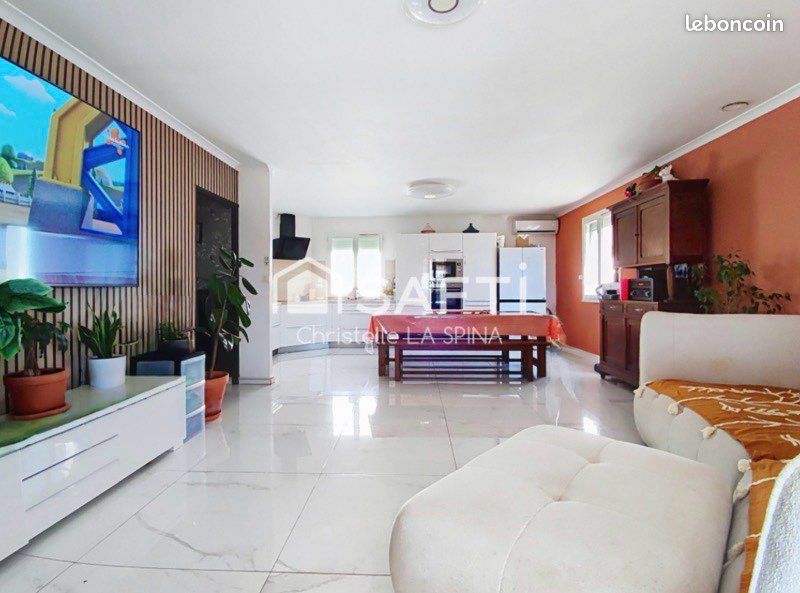 Maison 5 pièces 104 m² · à Bellegarde · 104 m² · 340 000 €