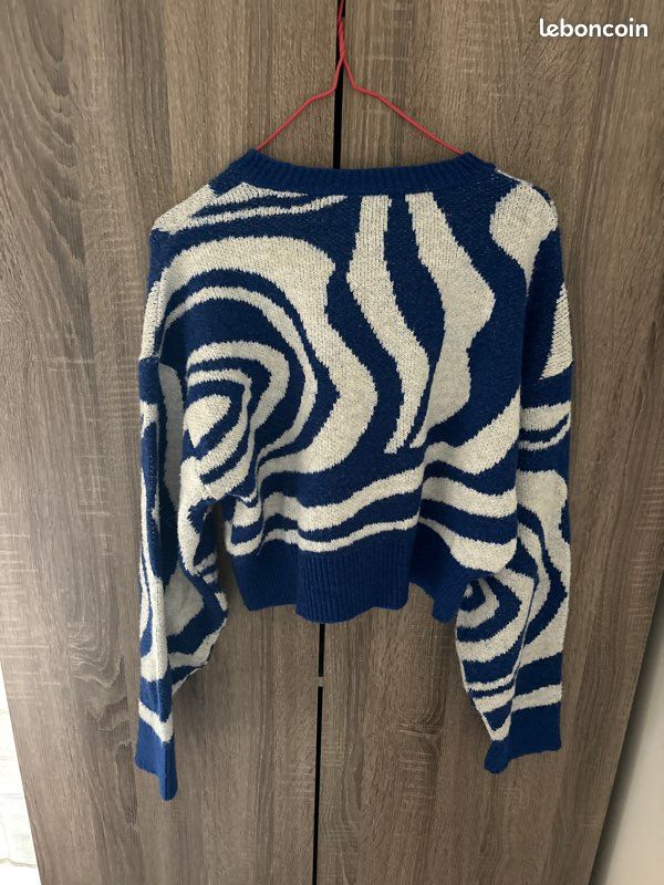 Vêtement Pull De Chez Jennyfer Jennyfer Pull Jennyfer Vetements