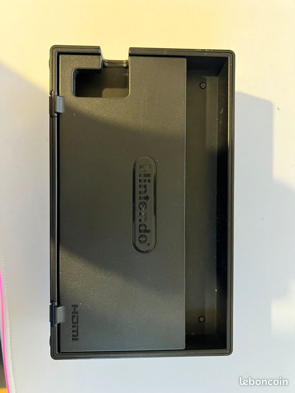 Station d'accueil / Dock officiel Nintendo Switch - Non testé (image 2)