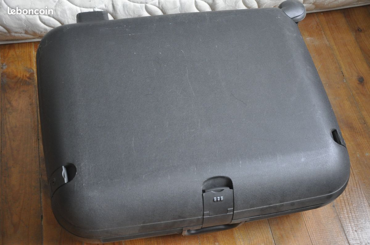 2 valises rigides à roulettes (image 7)