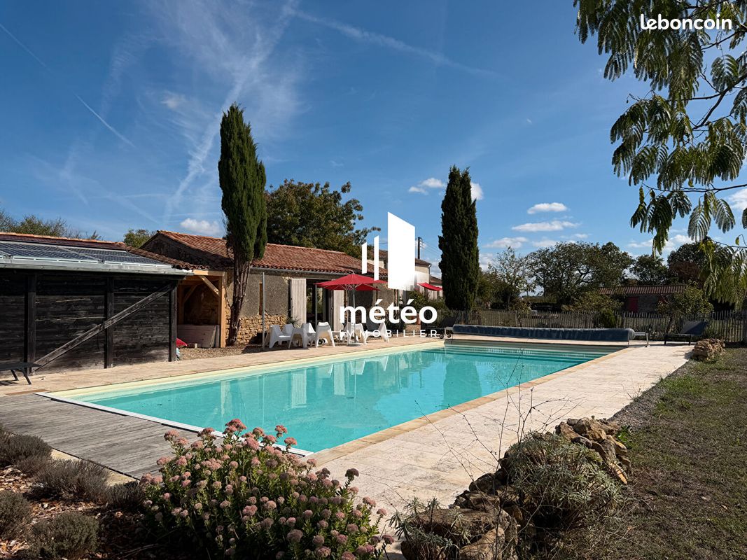 Maison 10 pièces 281 m² · à Angles · 281 m² · 991 000 €