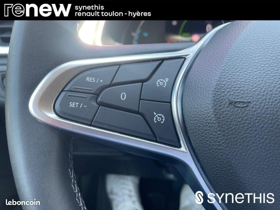 Renault Captur E-Tech 145 - 21 Intens (image 26)