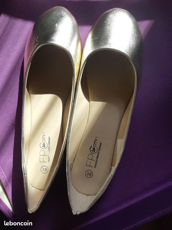 Neuf - Ballerines dorées (image 1)