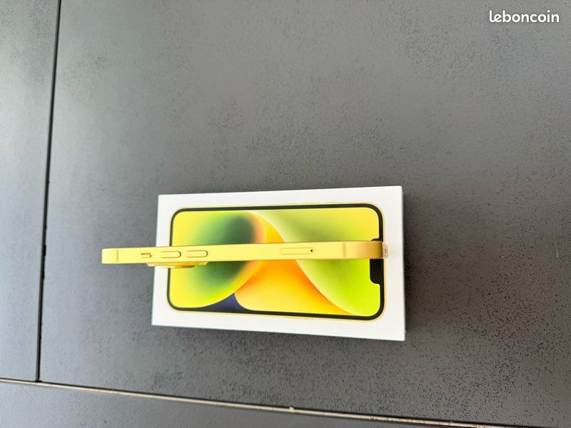 IPhone 14 128 Go Jaune - Débloqué - Neuf Sous Blister (Avec Câble 30cm)