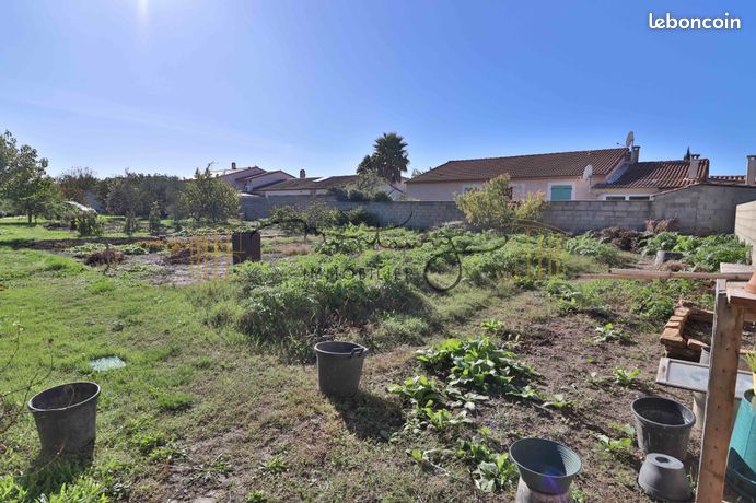 Terrain 270 m² Nîmes