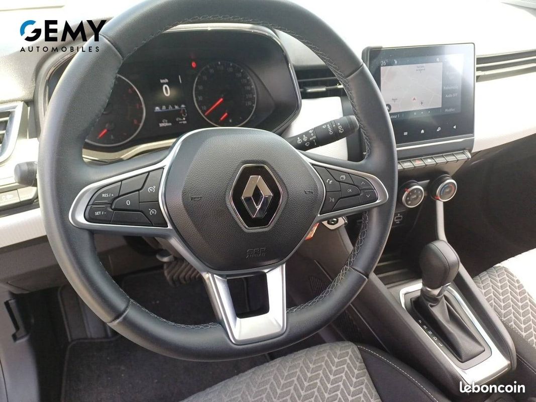 RENAULT Clio TCe 90 X-Tronic Evolution (image 13)