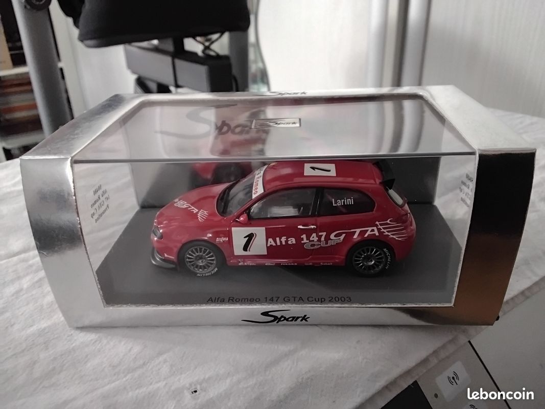 Miniature Spark 1/43 - Alfa Romeo 147 GTA Cup 2003 N°8 Bastiaans - Modèle Résine - S0482