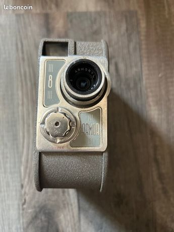 Vieille Caméra 8 Mm Armor 8 Avec Sa Sacoche, état Vintage