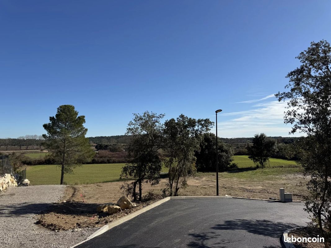 Terrain 731 m² · à Saint-Bauzille-de-Montmel · 731 m² · 210 000 €