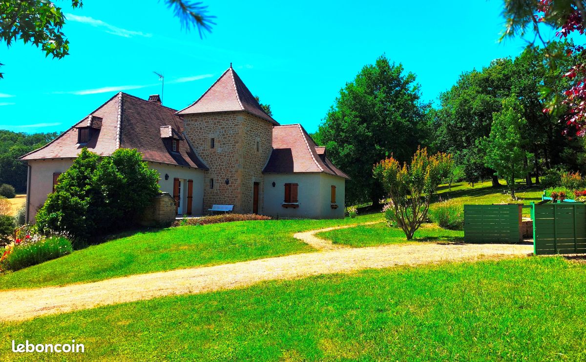 Maison 8 pièces 253 m² · à Vayrac · 253 m² · 471 120 €