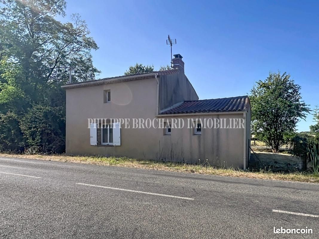 Maison 3 pièces 58 m² · à Essarts-en-Bocage · 58 m² · 750 €