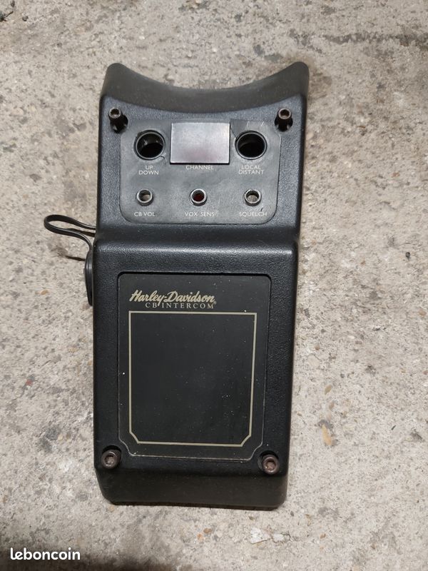 Cache cibi intercom harley (image 1)