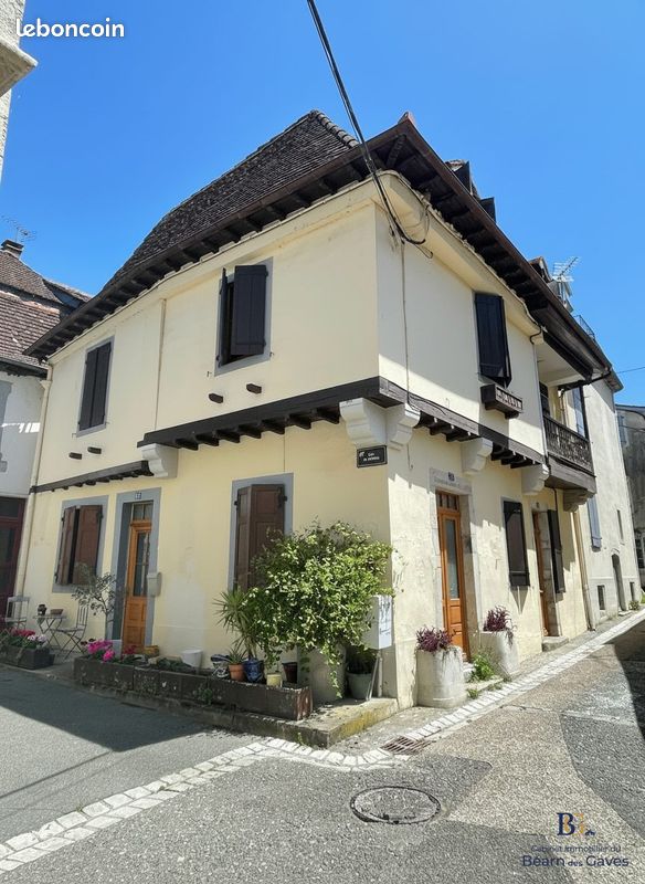 Maison 7 pièces 148 m² · à Salies-de-Béarn · 148 m² · 203 000 €