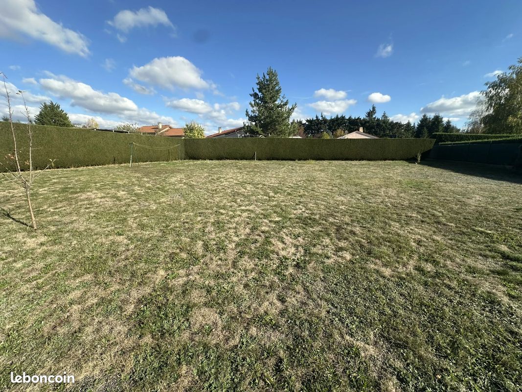 Terrain 791 m² · à Saint-Maurice-de-Lignon · 791 m² · 57 000 €