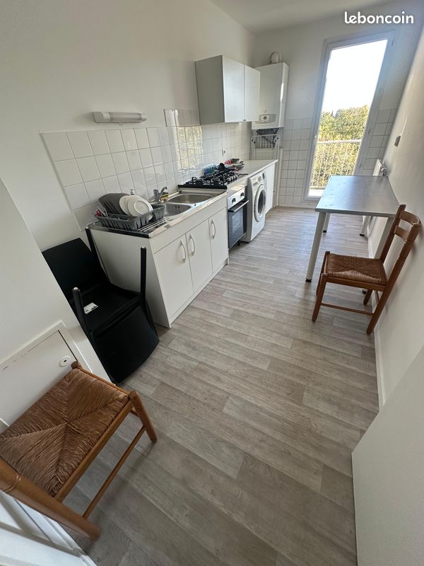 Appartement 4 pièces 71 m² · à Bron · 71 m² · 450 €/mois