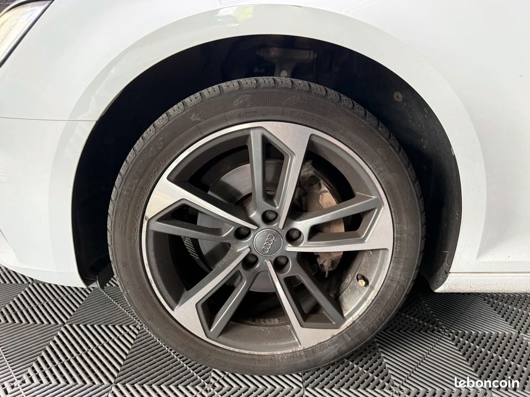 AUDI A4 AVANT BUSINESS 40 TDI 190 S tronic 7 Quattro Business Line (image 8)