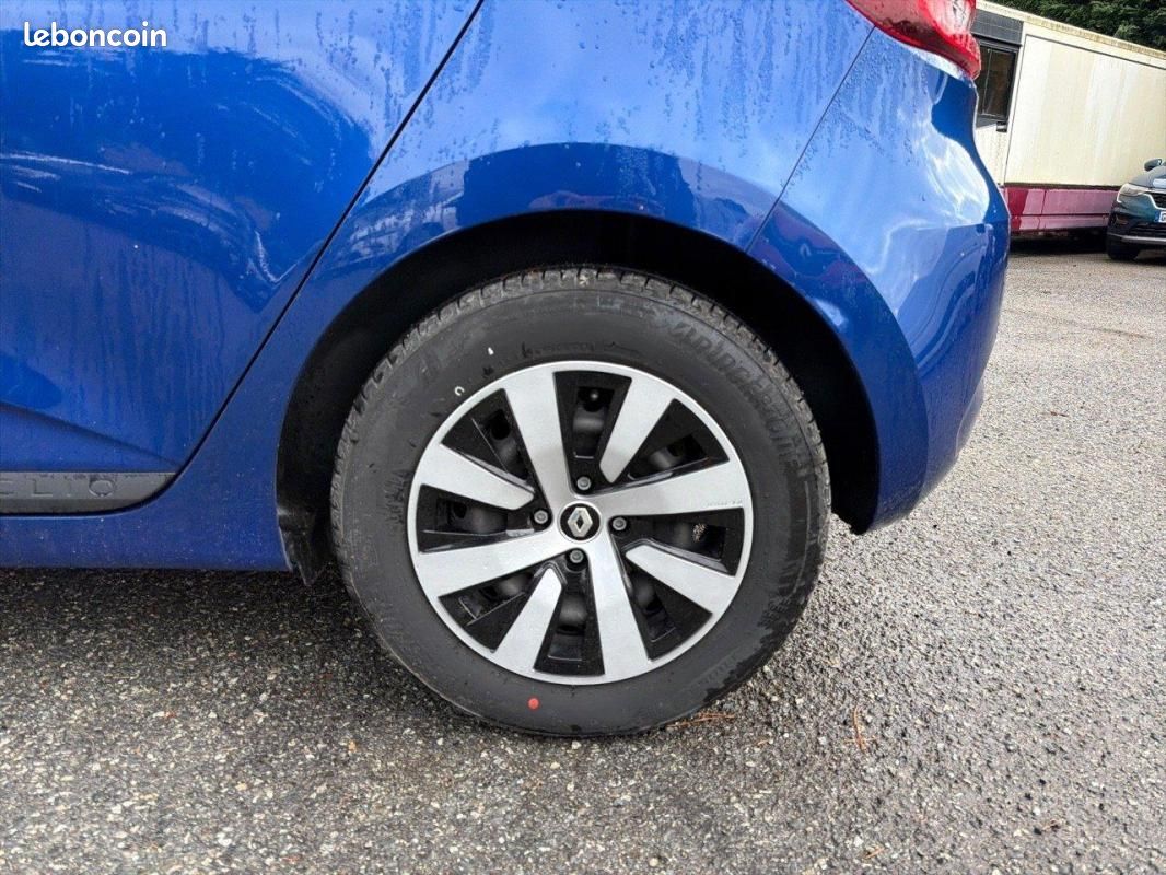 Renault Clio V TCe 90 Equilibre (image 11)