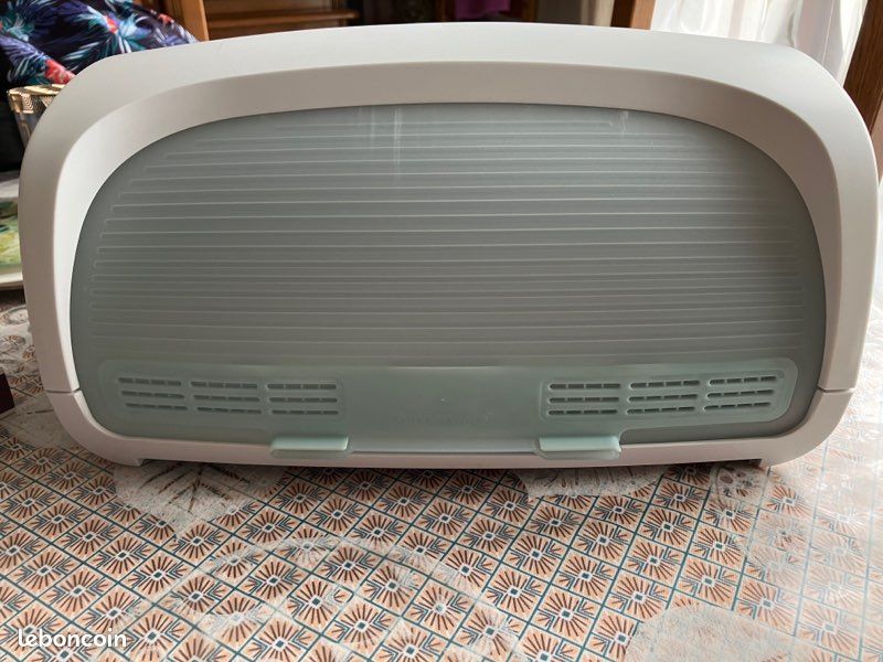 Boîte à pain Tupperware (image 1)