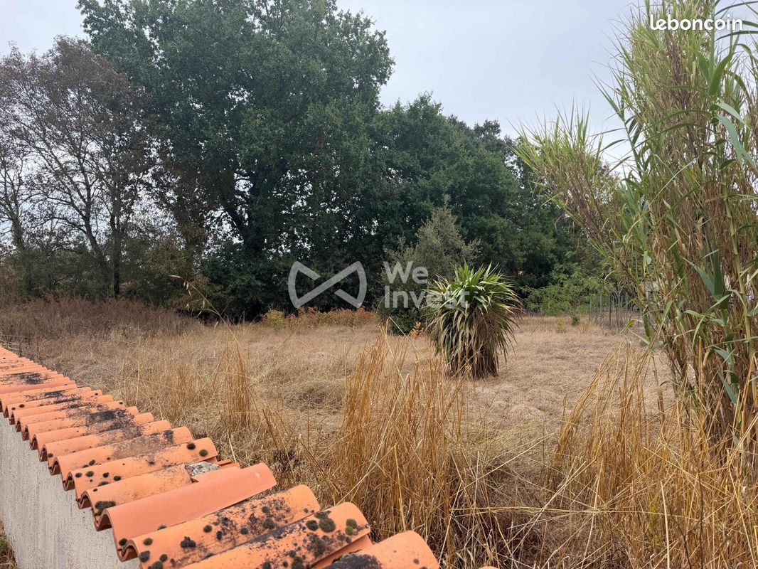 Terrain 697 m² · à Avrillé · 697 m² · 85 000 €