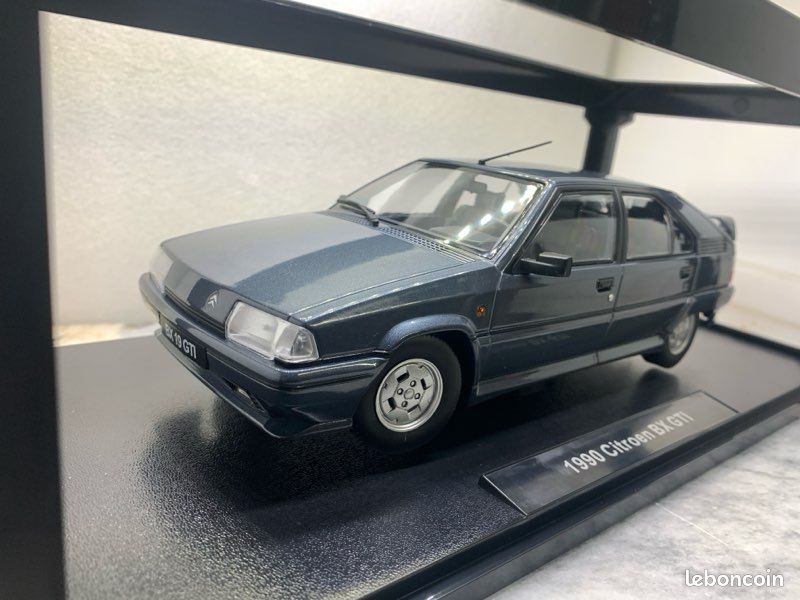 1:18 Citroën BX GTI año 1990 color Negro Triple9 Coleccion Ref.1800461 - Solo coches 1-18