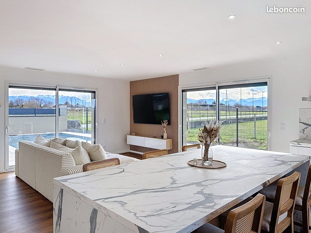 Maison 5 pièces 107 m² · à Assat · 107 m² · 389 000 €