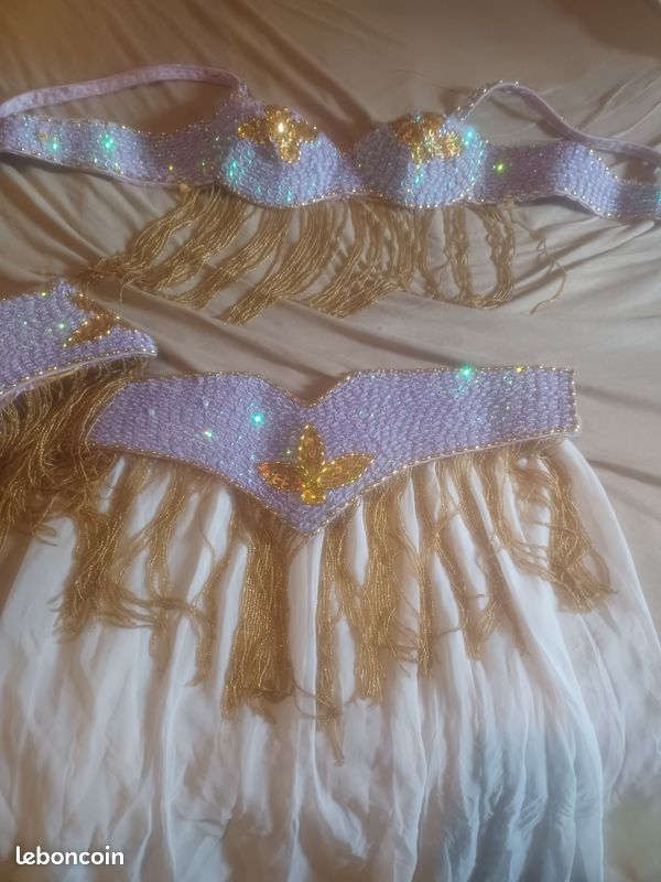 Costume oriental mauve doré blanc (image 3)