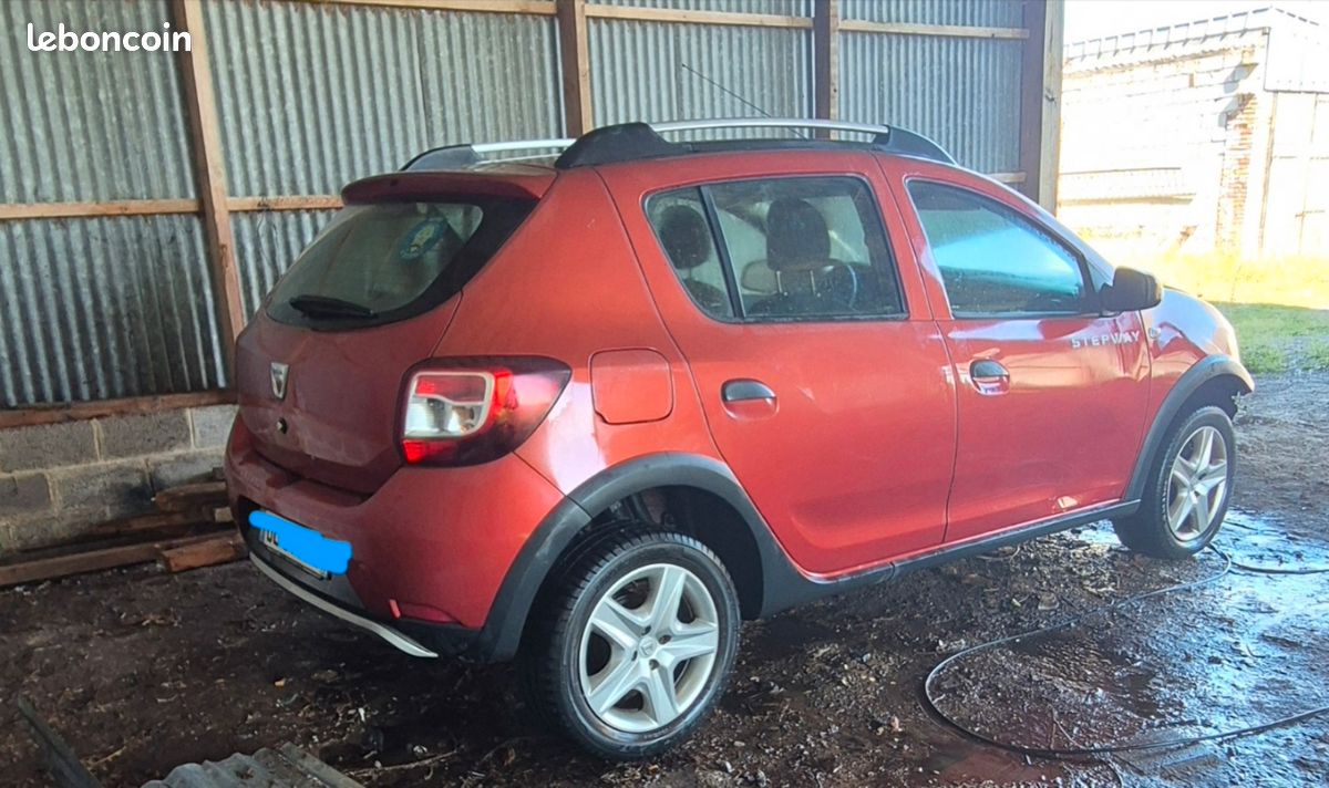 Toutes pièces dacia sandero stepway 2014 (image 1)