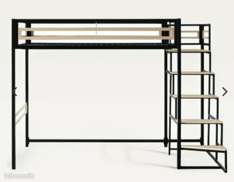 Lit double mezzanine (image 2)