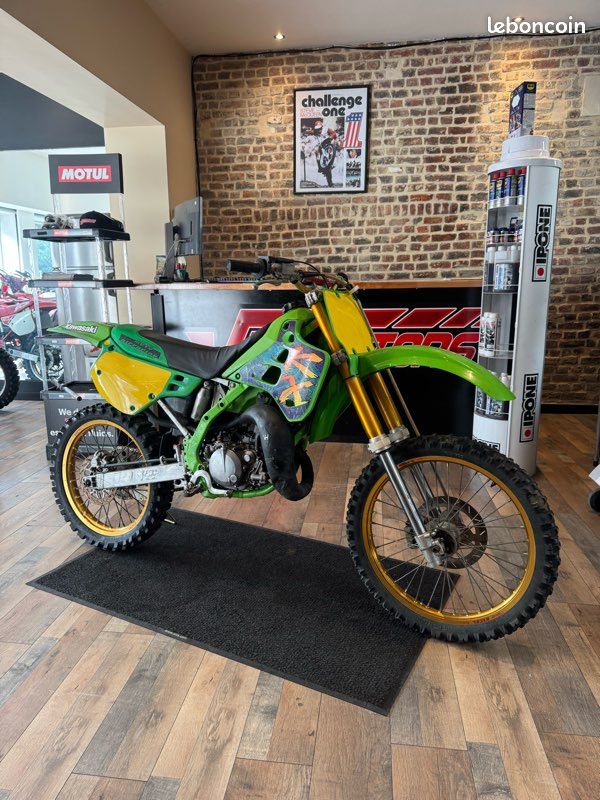 125 kx 1990 (image 1)