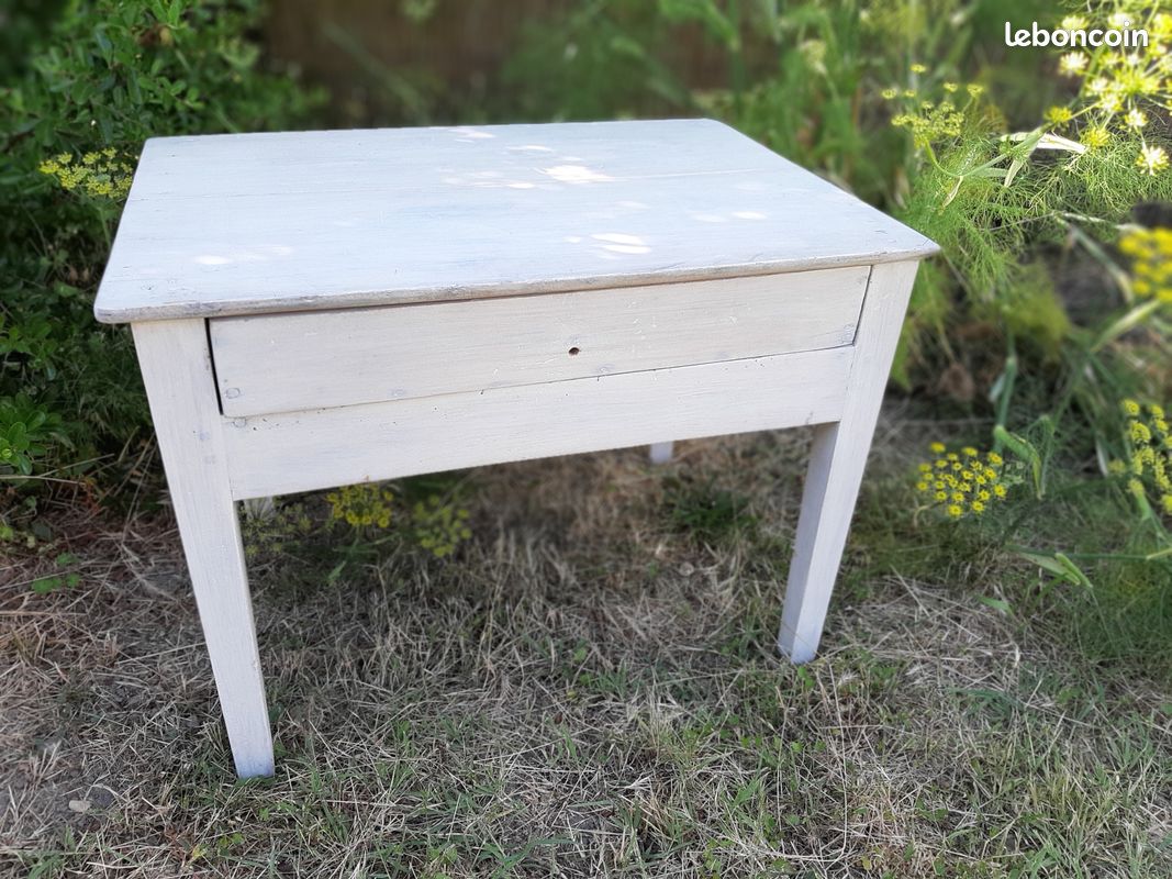 Table basse en bois (image 1)