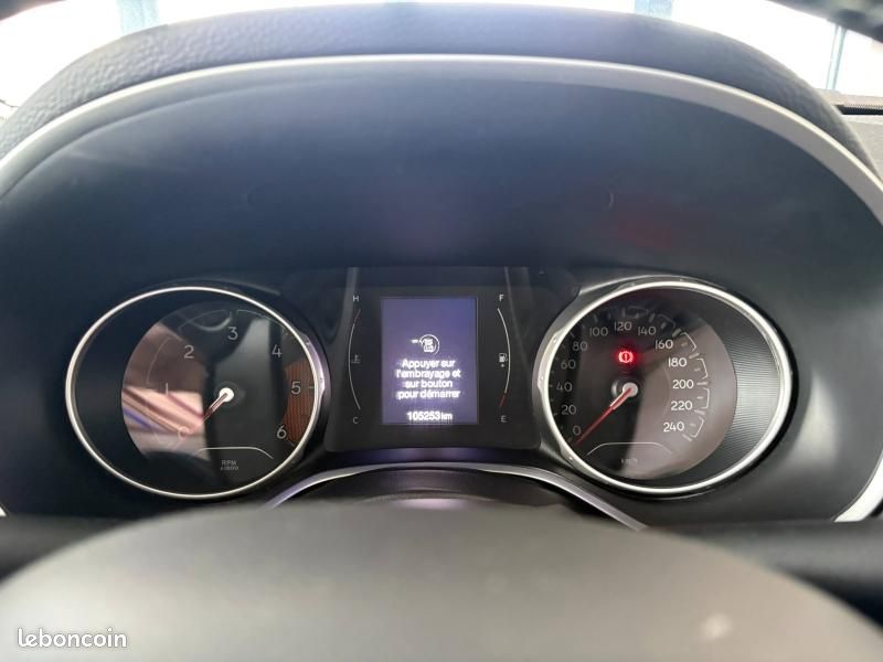 Jeep Compass 1.6 MultiJet II 120ch Brooklyn Edition 4x2 Euro6d-T 126g (image 17)