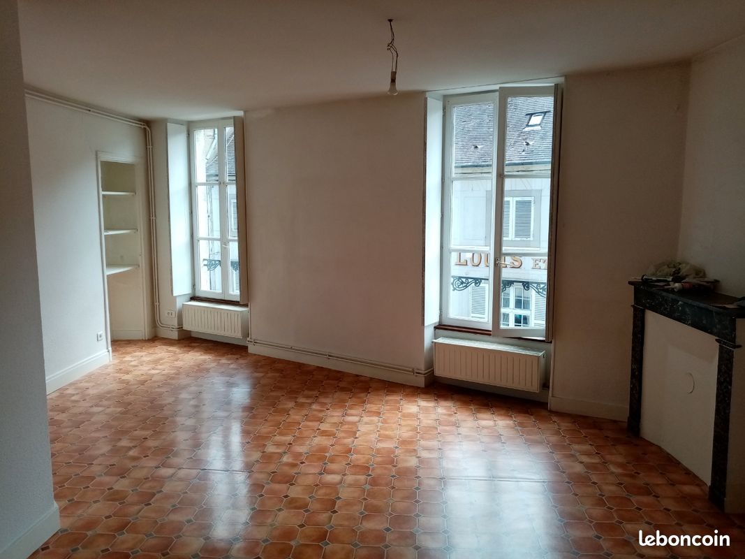 Appartement 1 pièce 35 m² · à Autun · 35 m² · 375 €/mois