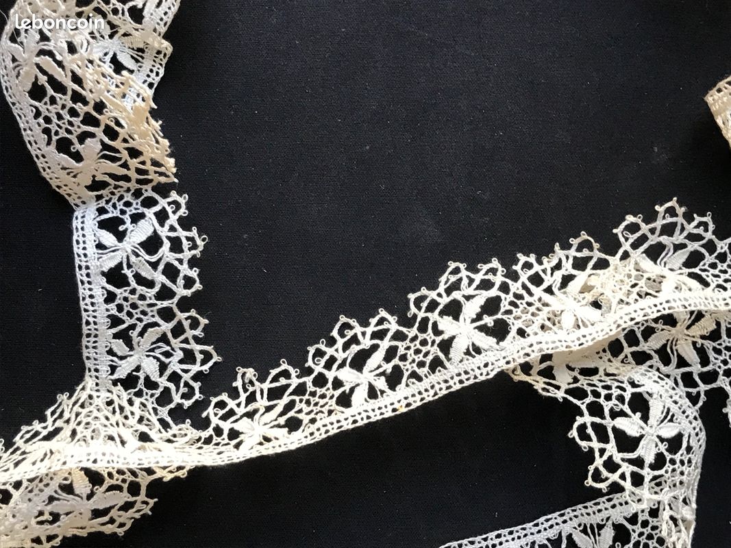 Ruban r122 dentelle aux fuseaux faite main Cluny 200 x 3,5 cm (image 3)