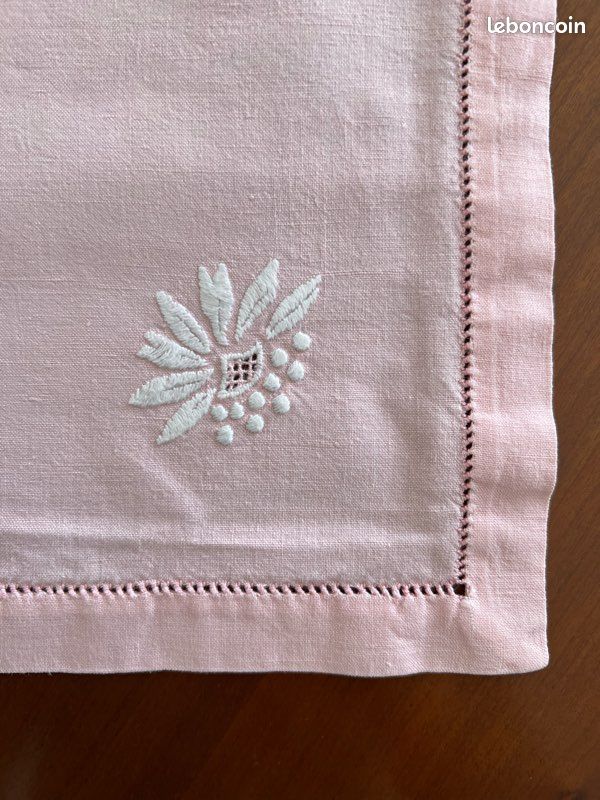 Nappe brodée, Istanbul, Turquie, 19e siècle | Musée d’art et d’histoire