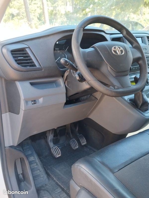 Toyota proace (image 3)