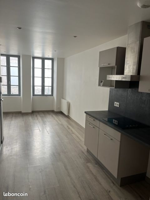 HYPER CENTRE LA ROCHELLLE - T2 RDC - 38m²