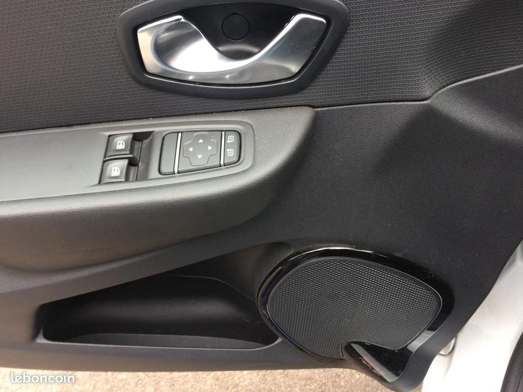 Renault Clio 4 (IV) PH2 | DCI 75 BUSINESS | 1 MAIN FR SUIVI | SOCIETE 2 PLACES | GPS RADAR | FF422 (image 16)