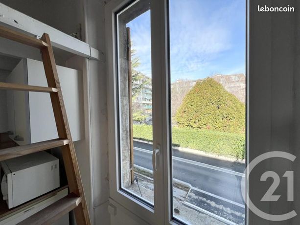 Studio 1 pièce 13 m² — 11