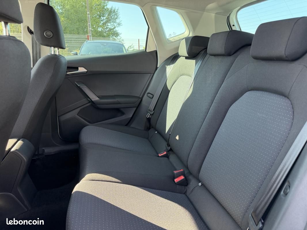 Seat Arona 1.0 TSI 110 ch Start/Stop DSG7 Style Business (image 6)