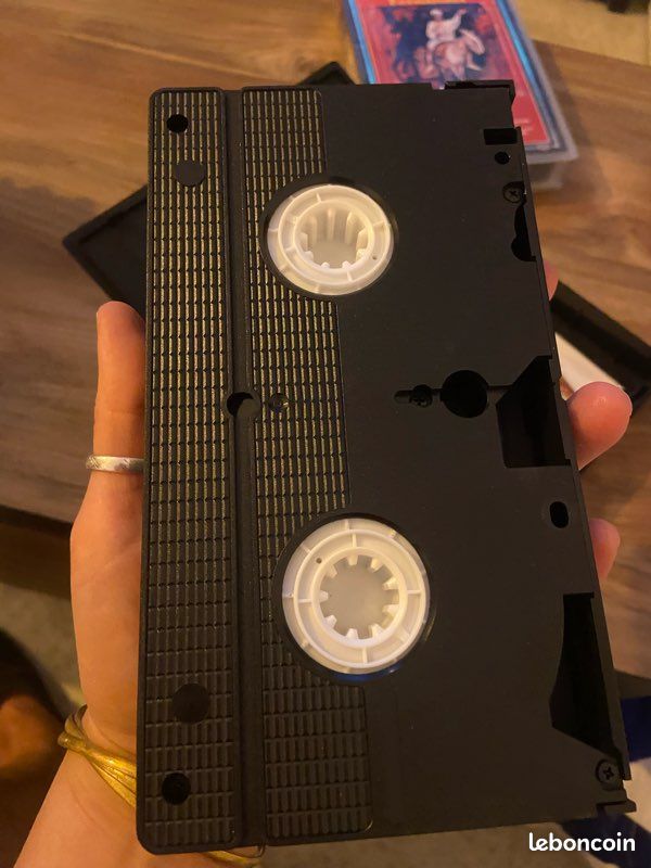 Deux cassettes VHS avec Fernandel (image 11)