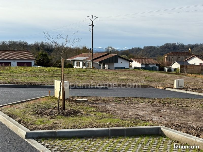 Terrain 610 m² Bidache · 47 000 €