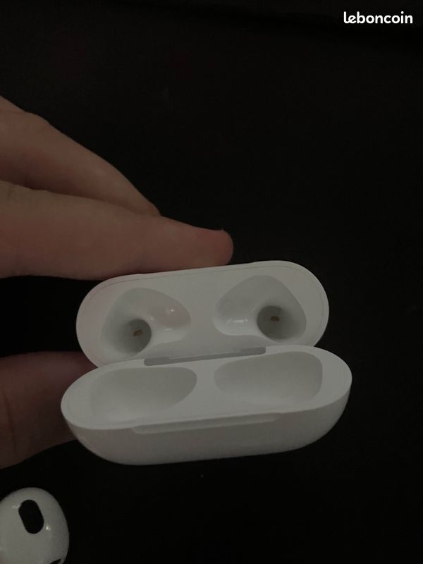 Airpod 3 (image 6)