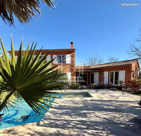 Villa 7 pièces 220 m²