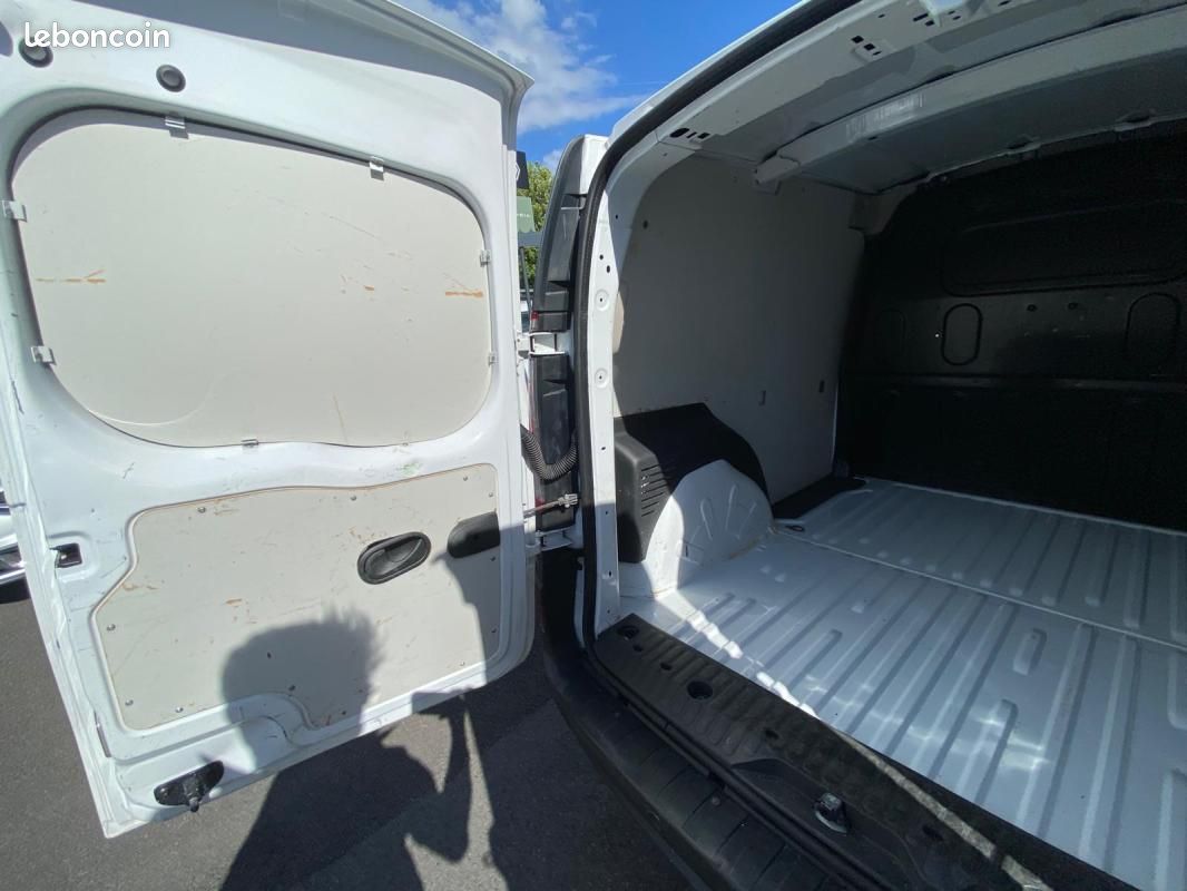 Renault Kangoo EXTRA R LINK 1.5DCI 95CV 9.900 HT- CLIM/RADARS AR/BLUETOOTH/REGULATEUR (image 18)