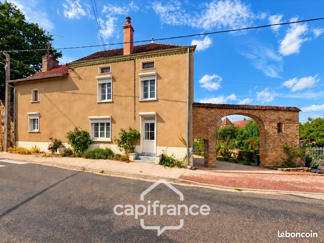 Maison 5 pièces 105 m² · à Nanton · 105 m² · 132 000 €