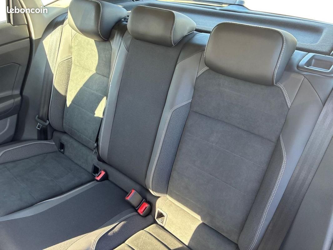 Volkswagen Polo 1.0 TSI 95 S&S DSG7 Style (image 23)