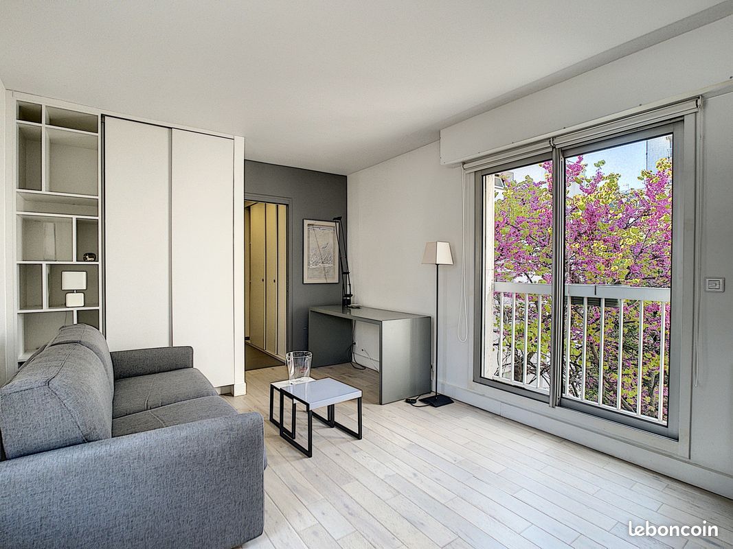 Appartement 1 pièce 28 m² · à Neuilly-sur-Seine · 28 m² · 1 290 €/mois
